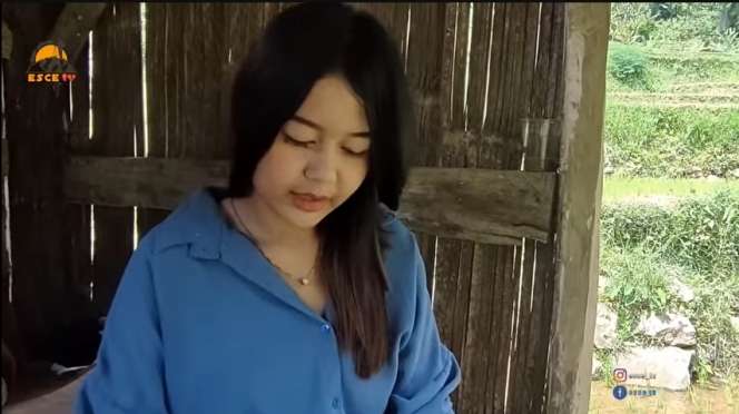 Potret Neng Fani Gadis Desa Cantik yang Curi Perhatian, Pilih Nikah Usai Lulus SMK!