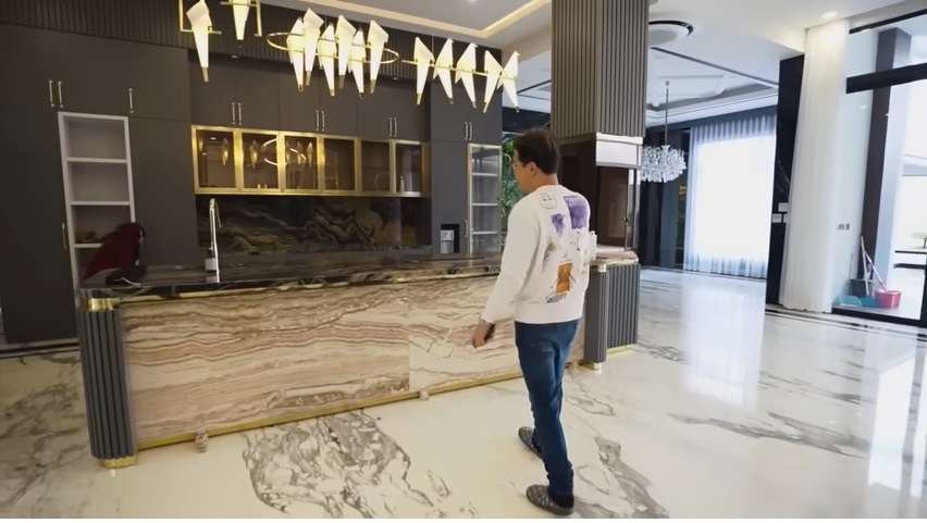 Potret Rumah Baru Richard Lee Seharga Rp70 Miliar, Penampakannya Bak Hotel Berbintang, Isinya Bikin Melongo!