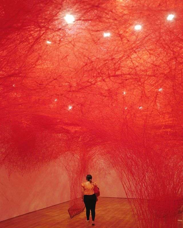 Menikmati Akhir Pekan di Museum Macan, Melihat Keindahan Karya Chiharu Shiota