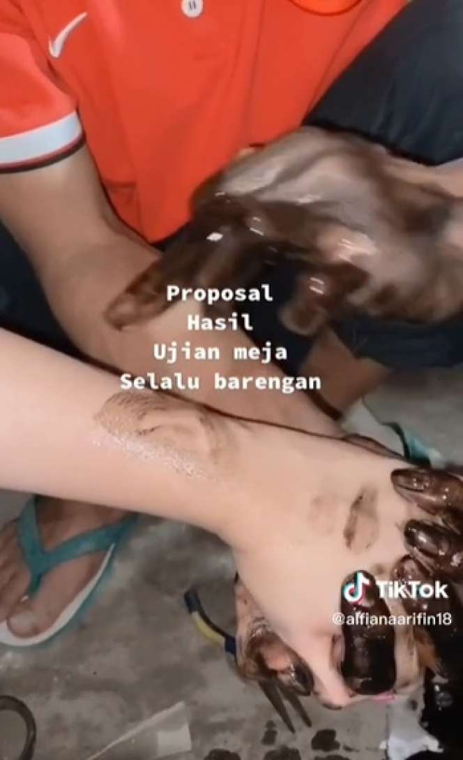 Viral Kisah Cinta Montir dan Gadis Cantik, Dipandang Sebelah Mata Endingnya Bikin Haru, Perjuangannya Berbuah Manis!
