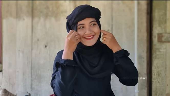 Potret Janda Cantik Keturunan Uzbekistan yang Tinggal di Sukabumi, Parasnya Bak Bidadari Turun ke Bumi, Penampilannya Bikin Adem!