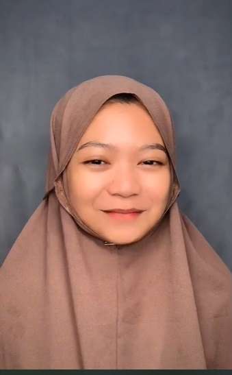 Potret Transformasi Makeup Wanita Ini Bikin Pangling, Hasilnya Beda Banget, Tekniknya Bikin Geleng-geleng Kepala!