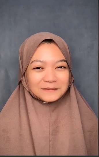 Potret Transformasi Makeup Wanita Ini Bikin Pangling, Hasilnya Beda Banget, Tekniknya Bikin Geleng-geleng Kepala!