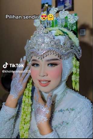 Perbandingan Pengantin Dirias MUA Pilihan Sendiri VS Tetangga, Hasilnya Malah Bikin Trauma
