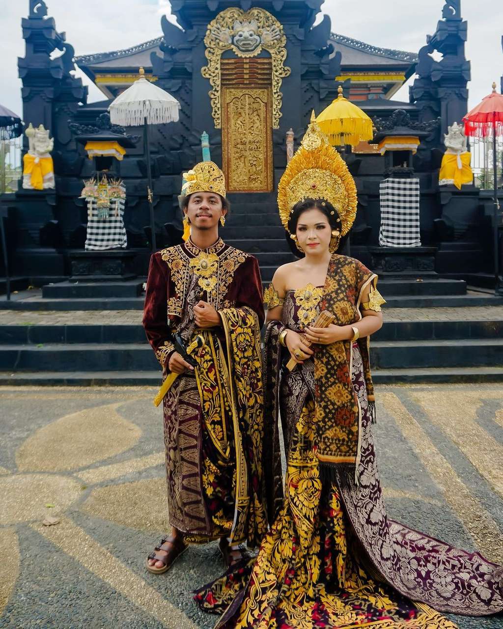 Potret Sosok Asli Komang di Balik Lagu Ciptaan Raim Laode