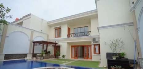 12 Potret Isi Rumah Baru Fuji yang Megah Bak Istana Seharga Rp 13,5 Miliar, Penuh Fasilitas Canggih!