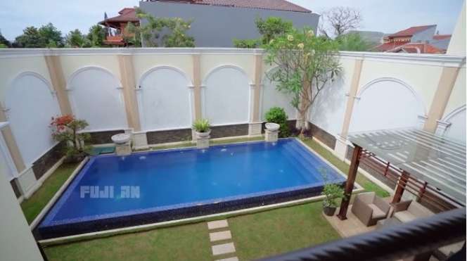 12 Potret Isi Rumah Baru Fuji yang Megah Bak Istana Seharga Rp 13,5 Miliar, Penuh Fasilitas Canggih!
