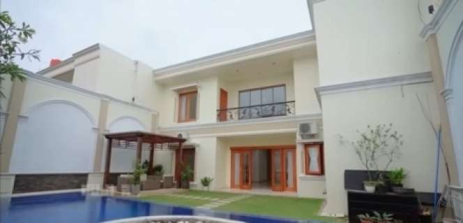 12 Potret Isi Rumah Baru Fuji yang Megah Bak Istana Seharga Rp 13,5 Miliar, Penuh Fasilitas Canggih!