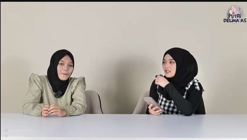 Momen Pertemuan Putri Delina dan Kembaran, Wajahnya Bak Pinang Dibelah Dua, Netizen `Ini Sih Mirip Banget`