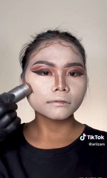 MUA Pamer Skill Makeup Pengantin Pakai Sendok dan Garpu, Hasilnya Diluar Dugaan!
