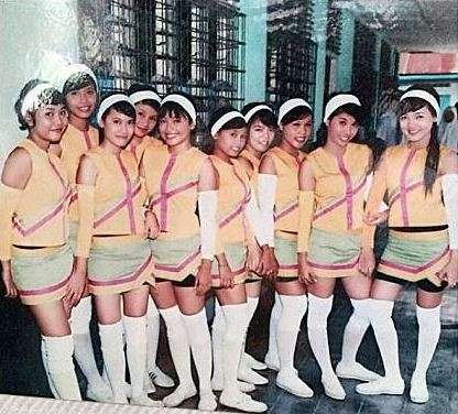 11 Foto Lawas Artis Senior Saat SMA, Rieta Amalia Plek Ketiplek Nagita Slavina, Cantik & Bening Banget!