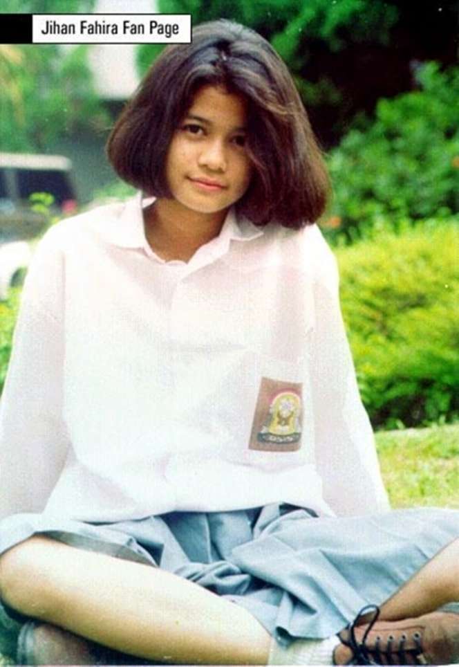11 Foto Lawas Artis Senior Saat SMA, Rieta Amalia Plek Ketiplek Nagita Slavina, Cantik & Bening Banget!
