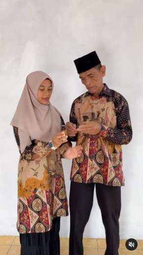 10 Potret Pasangan Beda Usia 36 Tahun yang Viral, Disebut Bak Ayah & Anak, Nasib Sang Wanita Bikin Haru