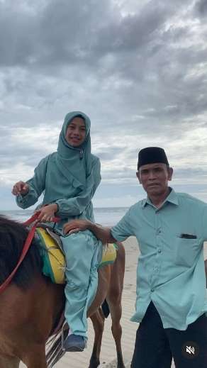 10 Potret Pasangan Beda Usia 36 Tahun yang Viral, Disebut Bak Ayah & Anak, Nasib Sang Wanita Bikin Haru