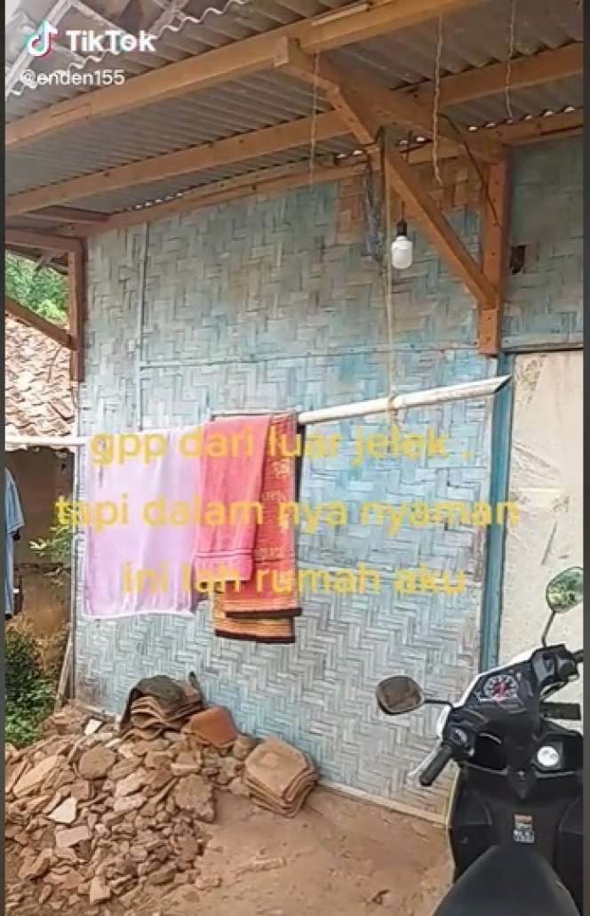 Potret Rumah Anti Sombong, Dari Luar Bak Gubuk, Dalamnya Bikin Melongo, Auto Betah!