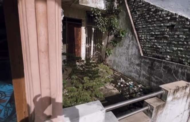 Potret Rumah Mewah Terbengkalai Ibu Mira ODGJ yang Viral, Mantan Model dan Tenar di Kalangan Artis
