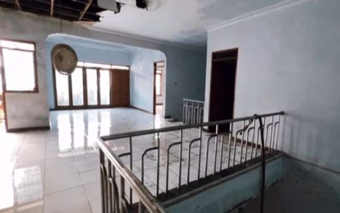 Potret Rumah Mewah Terbengkalai Ibu Mira ODGJ yang Viral, Mantan Model dan Tenar di Kalangan Artis