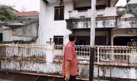 Potret Rumah Mewah Terbengkalai Ibu Mira ODGJ yang Viral, Mantan Model dan Tenar di Kalangan Artis