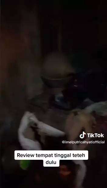 Potret Rumah Imel Putri 'Ratu Drama Kolosal' di Kampung Halaman, Hanya Beralas Tikar