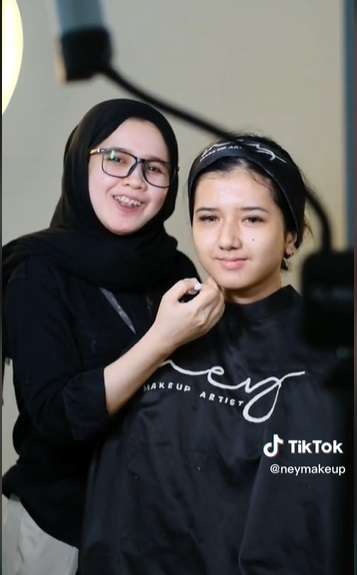 Potret Makeup Korean Look di Wajah Arab, Hasilnya Bikin Pangling, Skill MUA Bukan Kaleng-kaleng!