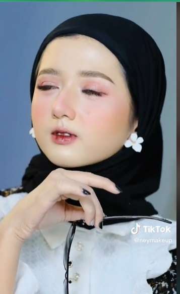 Potret Makeup Korean Look di Wajah Arab, Hasilnya Bikin Pangling, Skill MUA Bukan Kaleng-kaleng!
