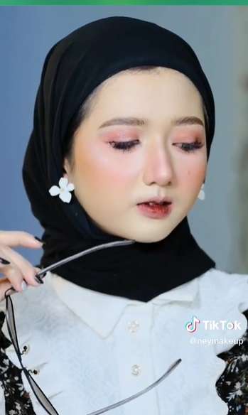 Potret Makeup Korean Look di Wajah Arab, Hasilnya Bikin Pangling, Skill MUA Bukan Kaleng-kaleng!