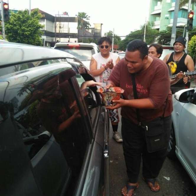 Bak Jatuh Tertimpa Tangga, Nasib Fahmi Bo 'Deddy' Tukang Ojek Pengkolan Sekarang Miris Banget