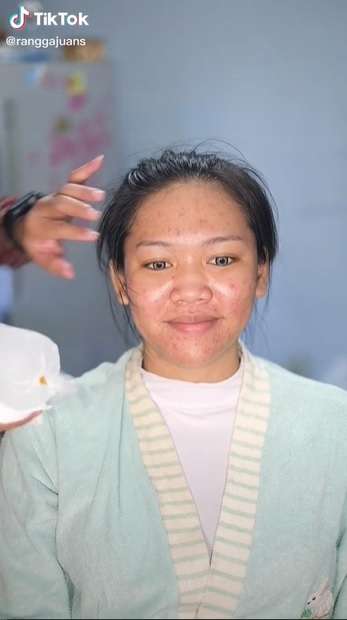 Potret Pengantin dengan Wajah Berjerawat Dirias MUA Adat Jawa, Hasilnya Bikin Pangling, Ternyata Ada Teknik Khusus!