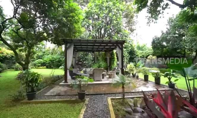 Potret Rumah Mewah Ita Mustafa yang Disebut Pacar Pertama Tommy Soeharto, Berdiri di Atas Tanah 2.000 Meter
