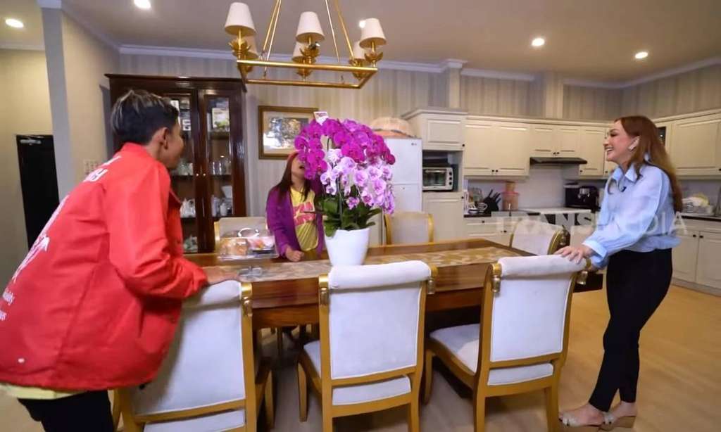 Potret Rumah Mewah Ita Mustafa yang Disebut Pacar Pertama Tommy Soeharto, Berdiri di Atas Tanah 2.000 Meter