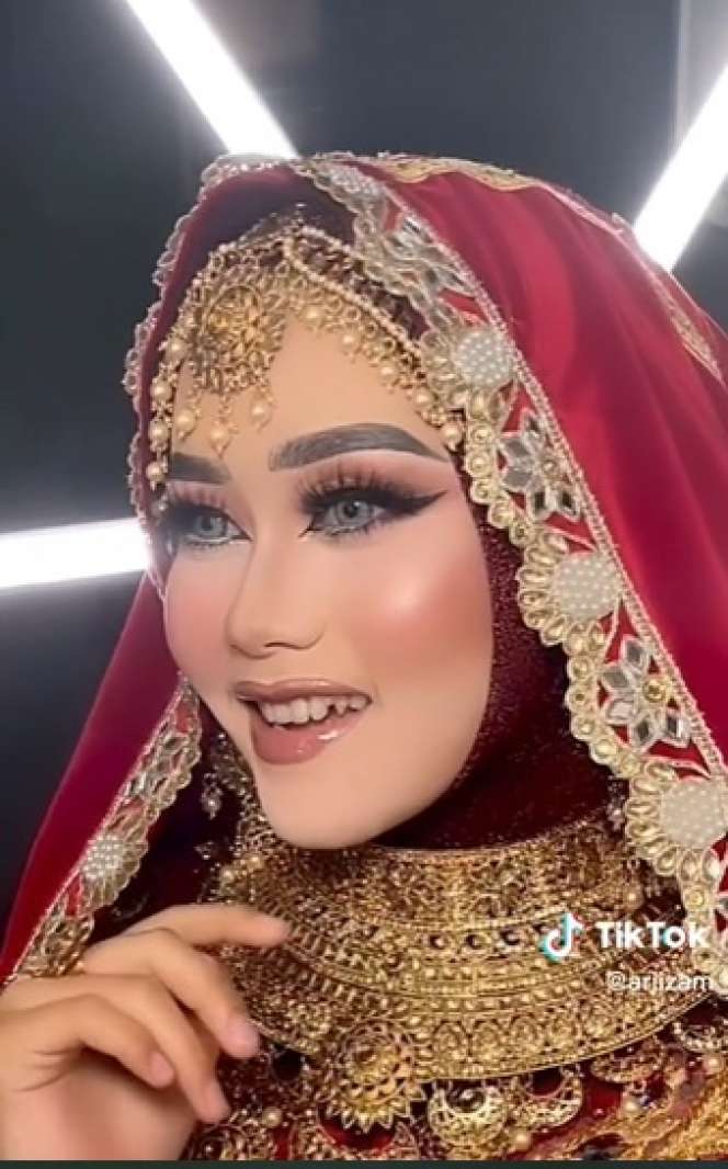 MUA Ini Bagikan Rahasia Makeup Pengantin Bikin Pangling, Jadi Kayak Beda Orang!