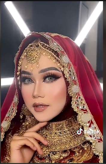 MUA Ini Bagikan Rahasia Makeup Pengantin Bikin Pangling, Jadi Kayak Beda Orang!
