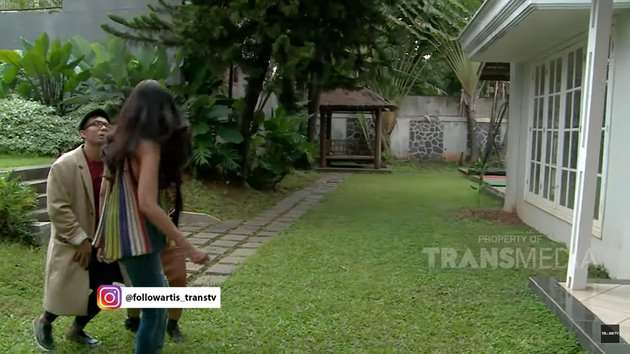 10 Adu Mewah Rumah Meriam Bellina VS Diah Permatasari, Dua Bidadari Warkop DKI, Bak Bumi & Langit?