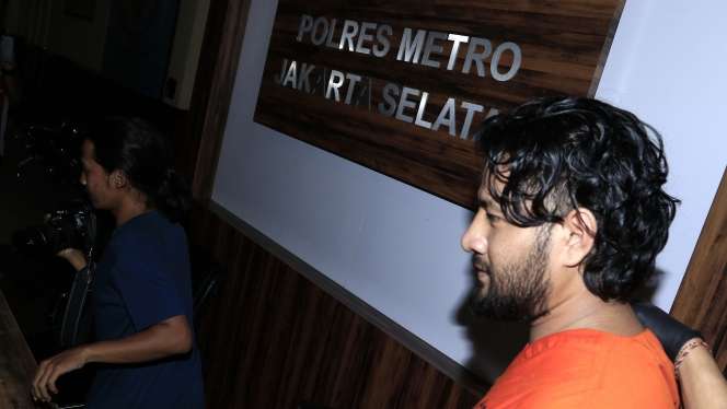 FOTO: Ungkapan Emosional Ammar Zoni yang Ditangkap Kedua Kalinya Gegara Narkoba