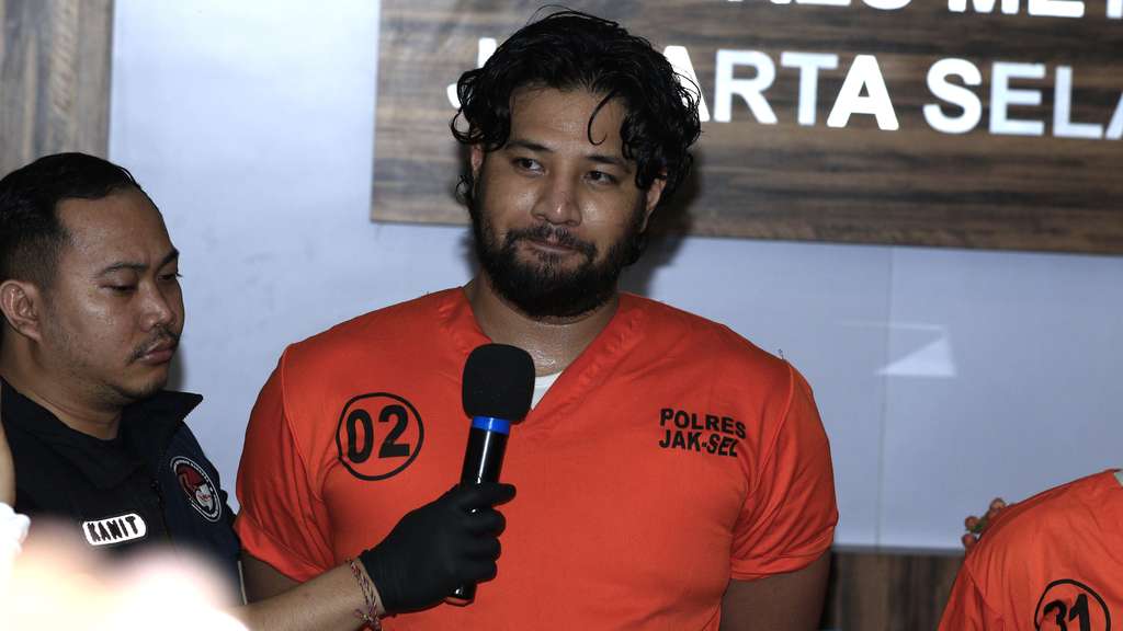 FOTO: Ungkapan Emosional Ammar Zoni yang Ditangkap Kedua Kalinya Gegara Narkoba