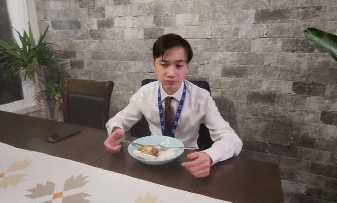Potret Daniel Anak Nikmatul Rosidah Mantan TKW yang Sukses Jadi YouTuber di Kanada, Paras Tampannya Bikin Meleleh!