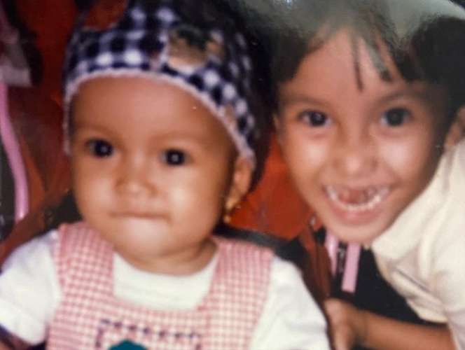 Potret Lawas Keluarga Ayu Ting Ting, Wajah Ayah Rozak Manglingin!