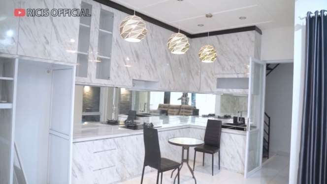 Potret Rumah Mewah Sang Kakak Shindy Putri, Buat Ria Ricis Terkagum-kagum