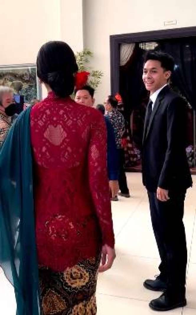 Potret Erika Carlina Kondangan ke Nikahan Adik Mantan Kekasih, Si Mantan Dibuat Melongo