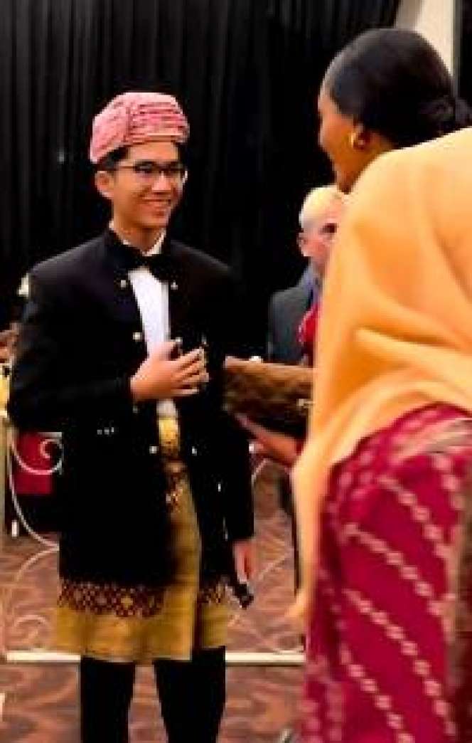 Potret Erika Carlina Kondangan ke Nikahan Adik Mantan Kekasih, Si Mantan Dibuat Melongo