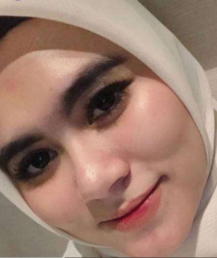 Potret Sosok Istri Ajudan Pribadi, Dewi Amalia yang Dinikahi dengan Mahar Satu Unit Rumah dan Satu Set Berlian