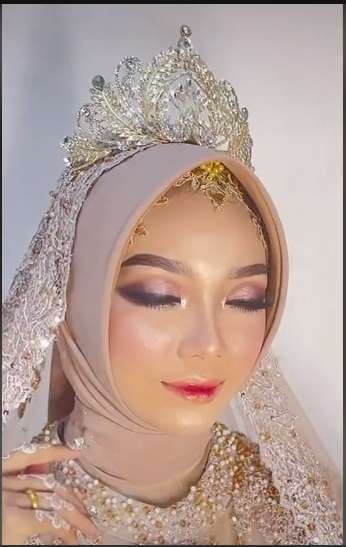 MUA Ini Ungkap Tips Makeup Pengantin Ala Barbie, Tekniknya Bukan Abal-abal, Auto Bajir Pujian!