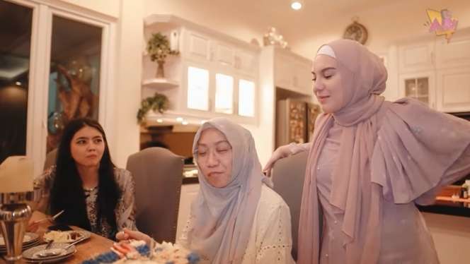 Potret Rumah Ibunda Irish Bella, Ternyata Nggak Kalah Mewah, Kamar Tidurnya Jadi Sorotan!