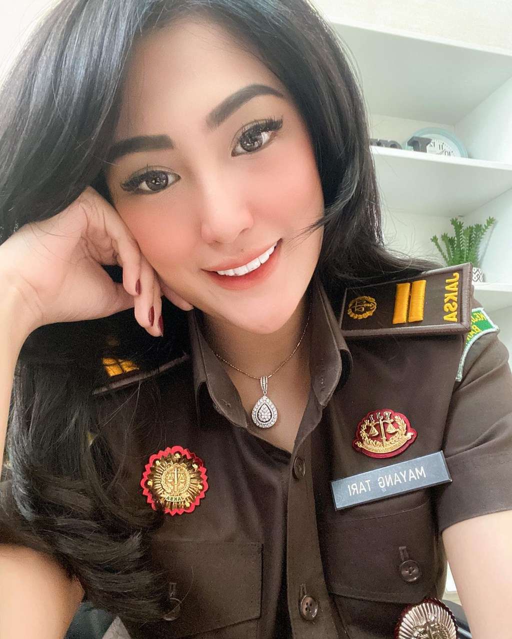 Potret Jaksa Cantik yang Bikin Geger Jagat Maya, Sosoknya Bukan Orang Sembarangan