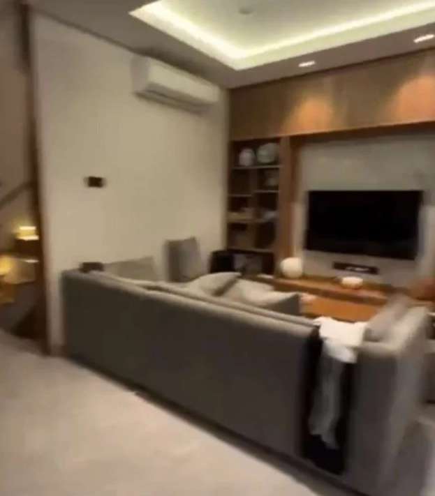 12 Potret Rumah Mewah Wendy Walters Usai Cerai dari Reza Arap, Vespa Justin Bieber Jadi Pajangan!