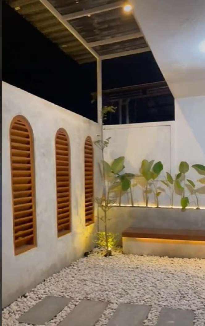 Potret Renovasi Rumah Ala Coffee Shop, Bikin Nongkrong Jadi Lebih Asyik!