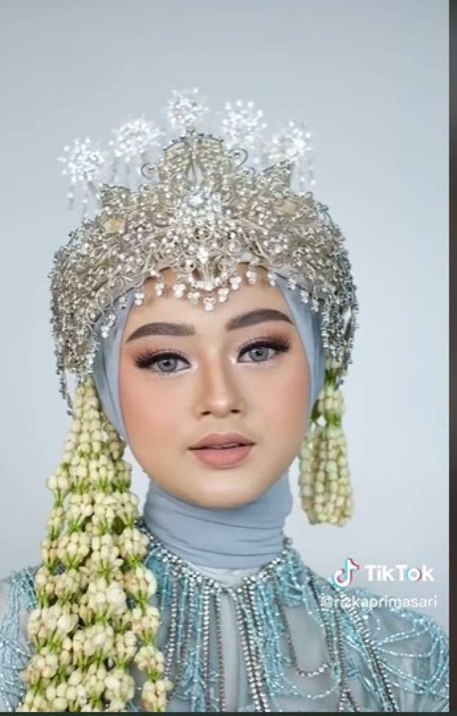 Makeup Pengantin Ini Bikin Tercengang, Hasilnya Jadi Beda Banget, The Power of Siger Sunda!