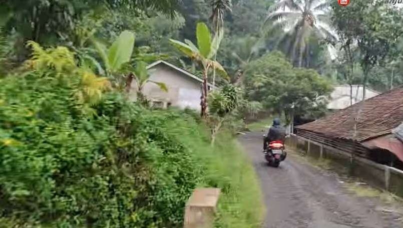 Potret Gadis Desa di Kampung Bidadari, Pemandangan Alam Super Indah, Warganya Cantik-cantik!
