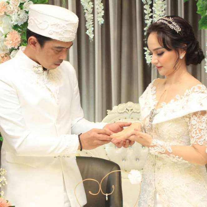 Seleb Meninggal bersama Bayi di Kandungan, Sang Suami Nikahi Pesinetron, Ini Potret Saat Istri Ajak Anak Ziarah ke Makam