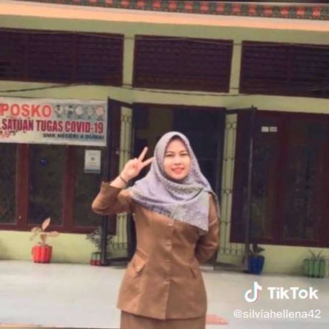 Potret Mantan Murid Nikahi Pengajarnya: Dulu Panggil Bu Guru, Kini Ibu dari Anak-anakku